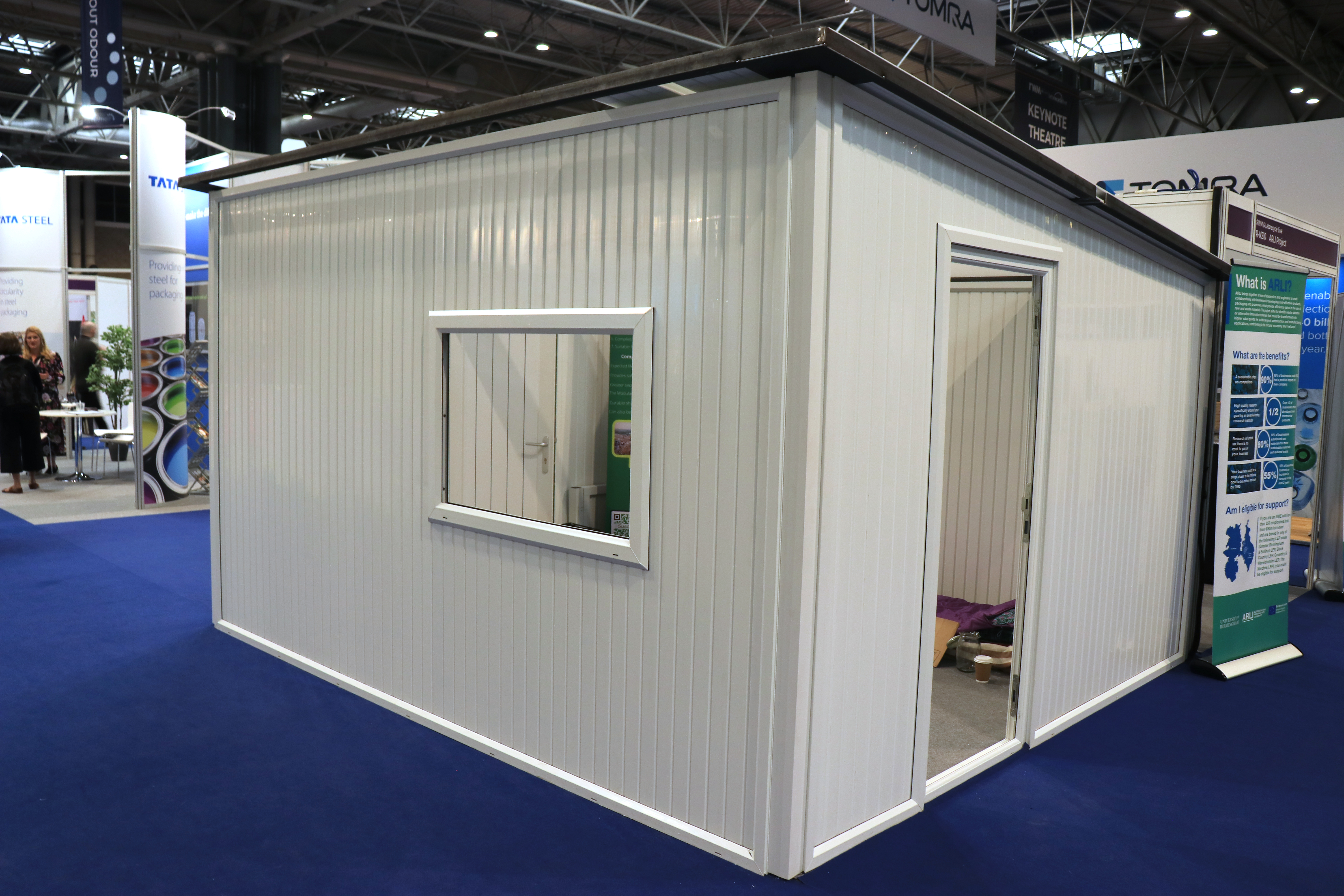 A new type of emergency relief shelter (ERS) presented in Dubai by University of Birmingham and Suscons